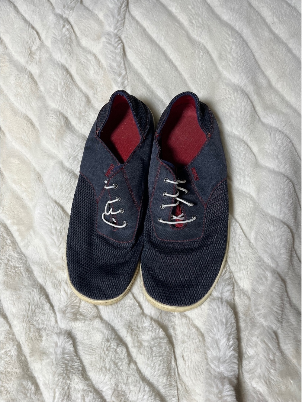 OluKai Men's Nohea Moku 13 Dark Blue Mesh Red Slip On Comfy Fall Adventure Shoes
